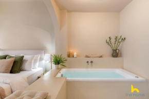 Romantic Luxury Hideaway Near Acropolis with Jacuzzi